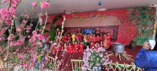Tập thể lớp A5 chụp ảnh kỷ niệm ngày tết cổ truyền