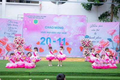 Trường Mầm non Hàng Đào tổ chức buổi lễ chào mừng Ngày Nhà giáo Việt Nam 20/11