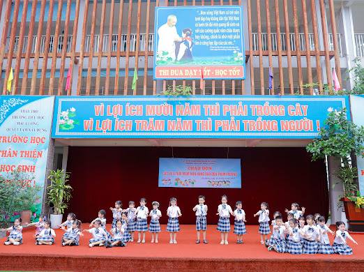 THAM QUAN TRƯỜNG TIỂU HỌC – BƯỚC KHỞI ĐẦU CHO HÀNH TRÌNH MỚI
