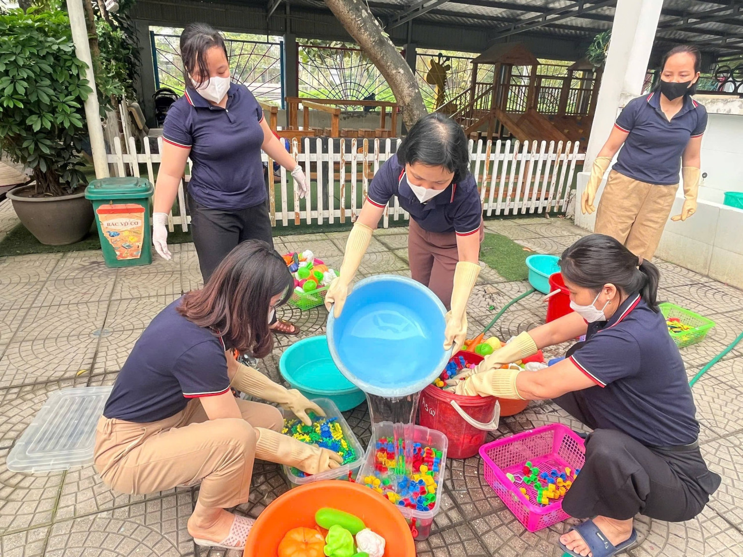 MỘT NGÀY “XANH – SẠCH – AN TOÀN” TẠI TRƯỜNG MẦM NON HÀNG ĐÀO