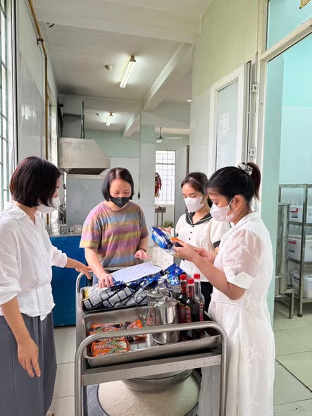 CHUNG TAY ĐẢM BẢO AN TOÀN THỰC PHẨM CHO TRẺ